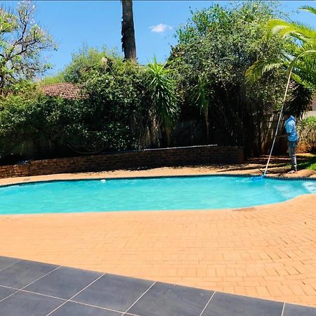 Reitz Guest House Mafikeng Exterior foto
